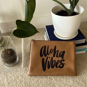 Aloha Vibes Clutch
